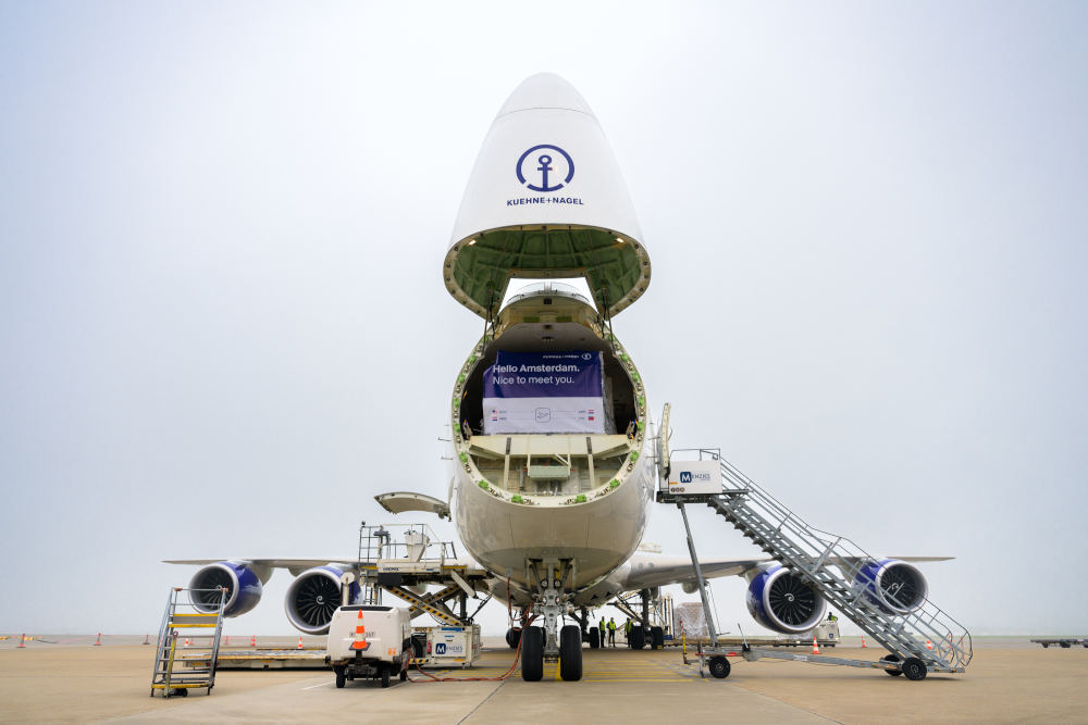 Frachtowiec B747-8 "Inspire" - Foto: Materiały prasowe