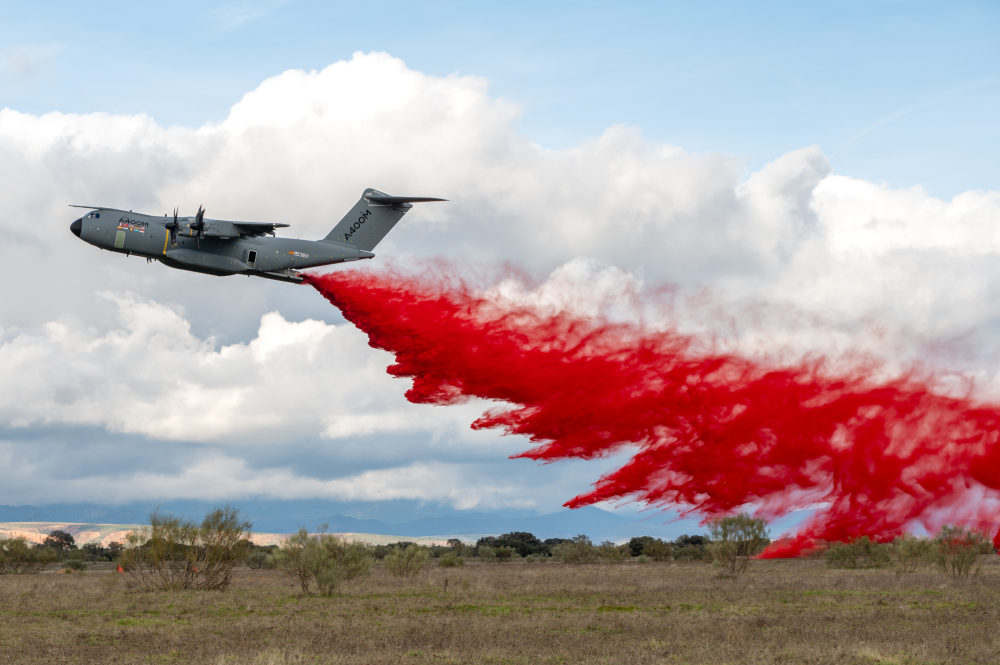 A400M przystosowany do gaszenia pożarów - Foto: Airbus