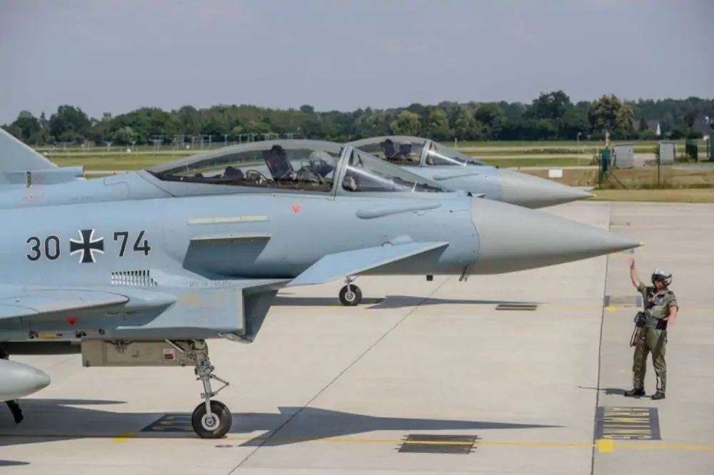Niemieckie Eurofightery przygotowane do ćwiczeń w Alpach