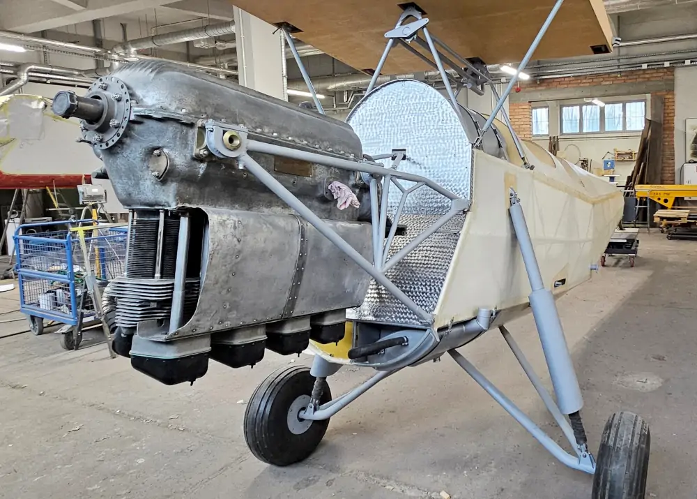 Muzeum Lotnictwa Polskiego buduje replikę legendarnego samolotu RWD-8