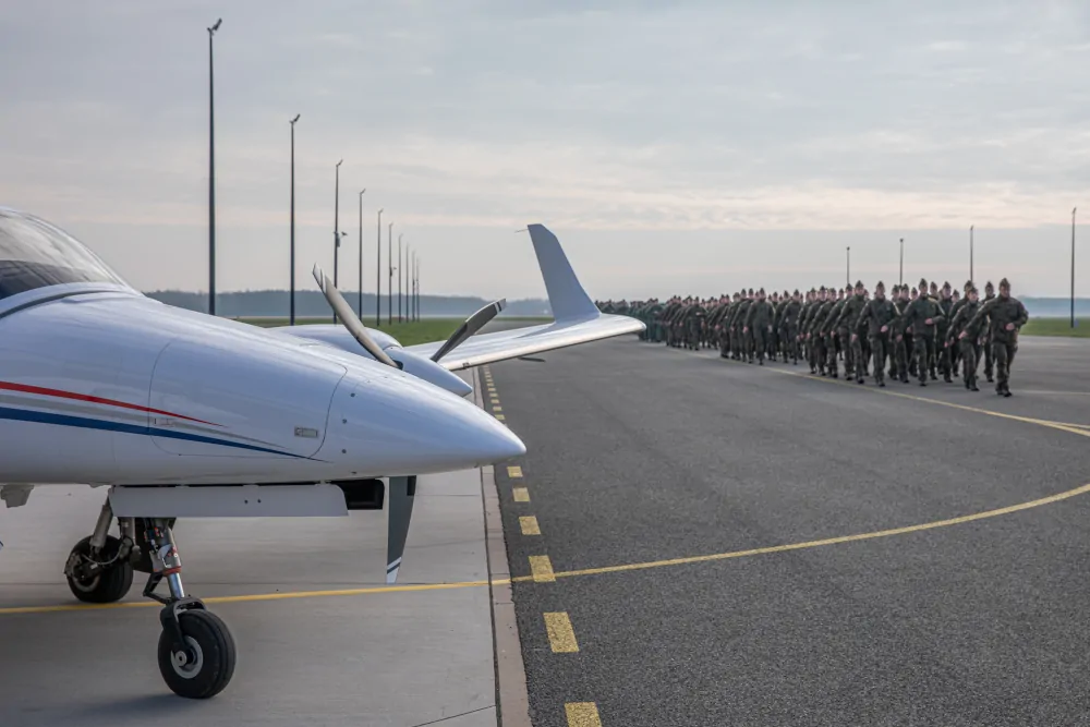 Rozpoczęły się loty szkoleniowe w Lotniczej Akademii Wojskowej - Foto: LAW