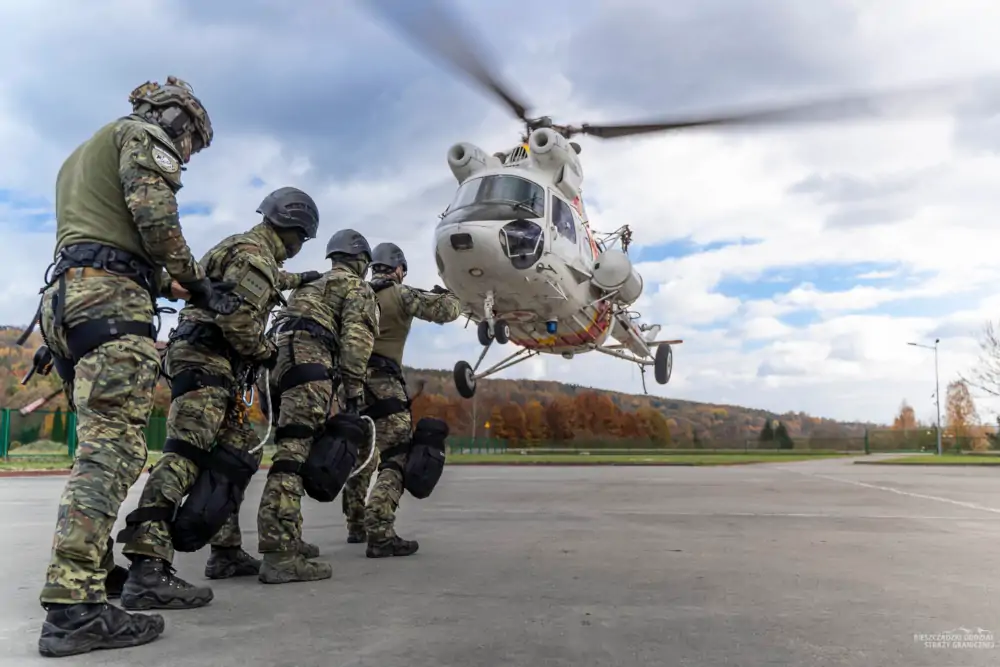 Śmigłowiec PZL Kania brał udział w ćwiczeniach Straży Granicznej