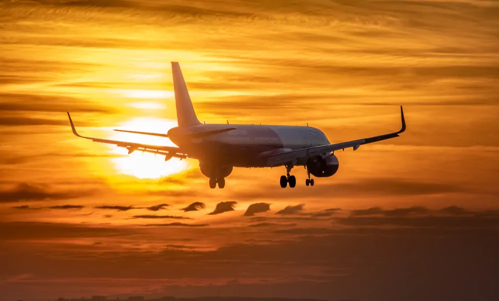 Wizz Air lądujący na lotnisku w Jasionce - Foto: Wanda Dziura / materiały prasowe